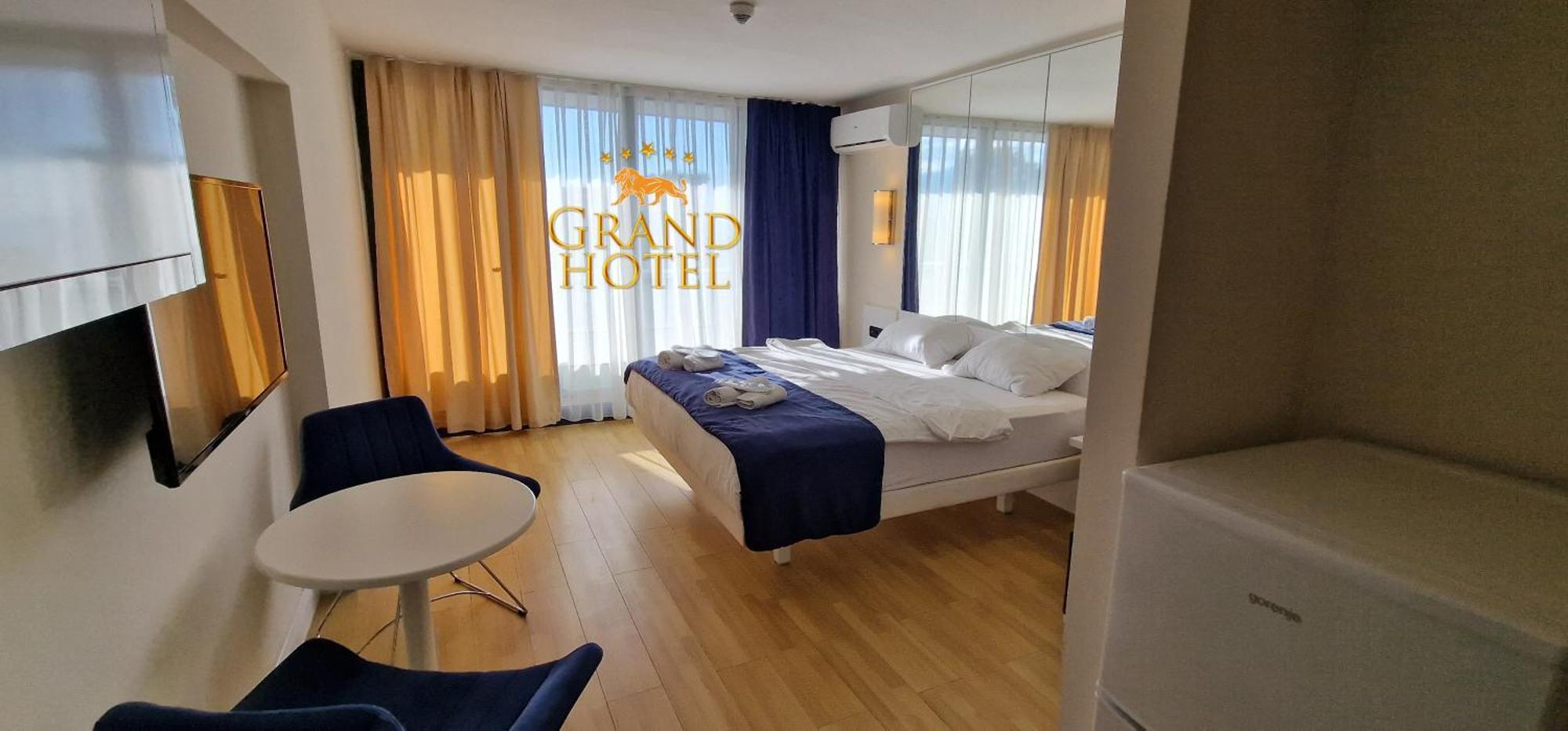 Grand Hotel ☆ Orbi City บาทูมิ ภายนอก รูปภาพ